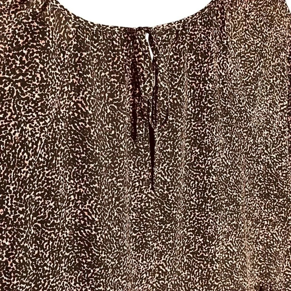 Madewell Crinkle Georgette V-Neck Babydoll Dress in Brushed Texture - Picture 13 of 16